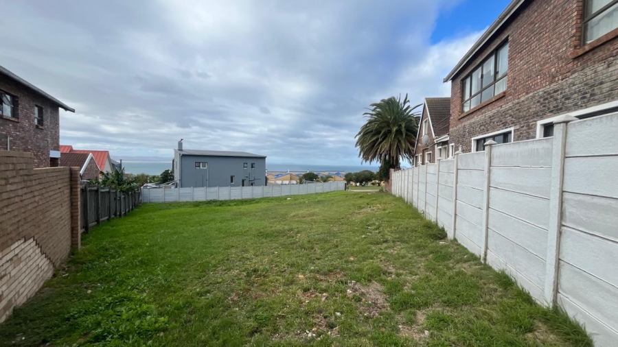  Bedroom Property for Sale in Wavecrest Eastern Cape